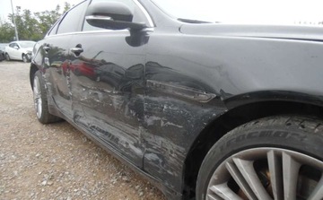 Jaguar XJ VII X351 Sedan SWB 3.0L V6D 600 275KM 2012 Jaguar XJ 2012r, 3.0 Diesel, AUTOMAT, Uszkodzony prawy bok, Jezdzi. 3.0, zdjęcie 25