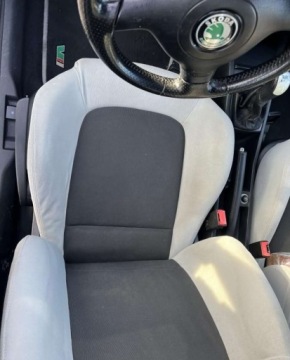 Skoda Fabia I Hatchback 1.9 TDI RS 130KM 2005 Skoda Fabia Skoda Fabia I SKODA FABIA VRS 1,9 TDI 130KM 1.9 Diesel 130KM, zdjęcie 8