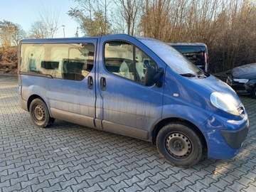 Renault Trafic II Furgon 2.0 dCi 115KM 2013 RENO TRAFIK OSOBOWY z windą, zdjęcie 10