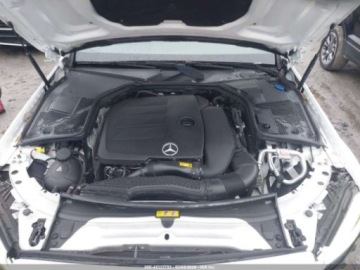 Mercedes Klasa C W205 2020 Mercedes-Benz Klasa C 300 2020 2.0 Benzyna 255KM, zdjęcie 8