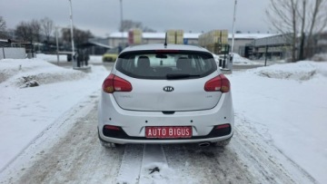 Kia Ceed II Hatchback 5d Facelifting 1.6 CRDi 110KM 2015 Kia Cee'd klima zarejestrowana salon polska LEDY, zdjęcie 5