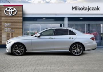 Mercedes Klasa E W214 Sedan 2.0 220d 197KM 2023 Mercedes-Benz Klasa E 220 d 4Matic 9G-TRONIC Avantgarde 2.0 Diesel 197KM, zdjęcie 11
