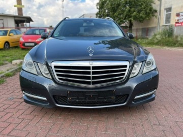 Mercedes Klasa E W212 Kombi 200 CGI BlueEFFICIENCY 184KM 2011 Mercedes E 200 Benz E212 Avantgarde, zdjęcie 2