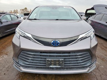 Toyota Sienna III 2021 Toyota Sienna Le 2021 2.5 Hybryda 245KM, zdjęcie 5