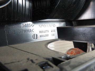 SVĚTLO LEVÝ ZADNÍ VOLVO S60 I 8664079 8664081