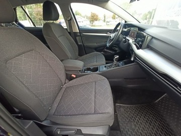 Volkswagen Golf VIII Hatchback 1.5 TSI EVO 130KM 2021 Volkswagen Golf Comfort Line, salon Polska, zdjęcie 11