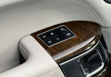 Land Rover Range Rover IV SUV LWB 5.0 V8 S/C 510KM 2016 Land Rover Range Rover Kamera 360 V8 510KM Reflektory ksenonowe Head-U, zdjęcie 21