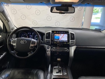 Toyota Land Cruiser VI 2013 Toyota Land Cruiser VI (2010-), zdjęcie 2