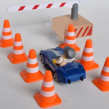 MODEL STOŁU PIASKOWEGO ROADBLOCK ZABAWKI DLA DZIECI 21 SZT