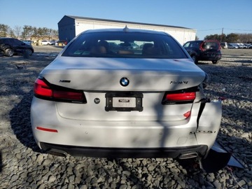 BMW Seria 5 G30-G31 2022 BMW Seria 5 540xi 2022 3.0l 3.0 Benzyna 335KM, zdjęcie 2