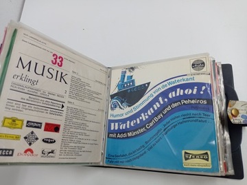 НАБОР ИЗ 20 7-ДЮЙМОВЫХ ВИНИЛОВЫХ ПЛАСТИНОК - ОДИНОЧНЫЕ + ФУТБОЛК