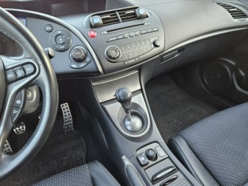 Honda Civic VIII Hatchback 3d 1.8 i-VTEC 140KM 2009 Honda Civic 1,8 benzyna+lpg 140KM, zdjęcie 8