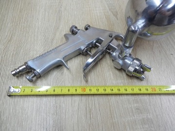 Pistolet lakierniczy 1,5mm 300ml 3-5bar do malowan