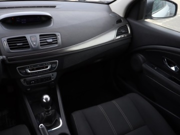 Renault Megane III Hatchback Facelifting 2013 Energy TCe 115KM 2015 Renault Megane 1.2 TCe, Salon Polska, Klima, zdjęcie 7