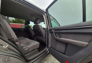 Volkswagen Touran II 2.0 TDI 170KM 2011 Volkswagen Touran 2,0 170KM Automat DSG Highline Navi Kamera PDC 2.0 Diesel, zdjęcie 11