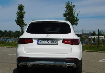 Mercedes GLC C253 SUV Facelifting 2.0 200d 163KM 2020 Mercedes-Benz GLC 4 Matic z Gwarancja Bezowa Skora 2.0 Diesel 163KM, zdjęcie 19