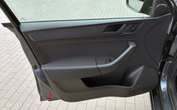 Skoda Rapid II Spaceback 1.2 TSI 85KM 2016 Skoda RAPID 2016 Klimatyzacja 5 drzwi Bezwypadkowy Zarejestrowany w PL VAT, zdjęcie 18
