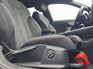 Audi A4 B9 Avant Facelifting 2.0 40 TDI  204KM 2024 Audi A4 Avant 40 TDI 204 KM S tronic Gwarancja 2.0 Diesel 204KM, zdjęcie 21