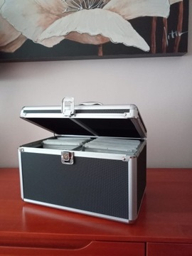 BOX BOX Чемодан на 200 компакт-дисков, DVD, BD-R, ЧЕРНЫЙ