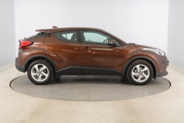 Toyota C-HR I Crossover 1.2L Turbo 116KM 2017 Toyota C-HR 1.2 Turbo, Salon Polska, Serwis ASO, zdjęcie 5