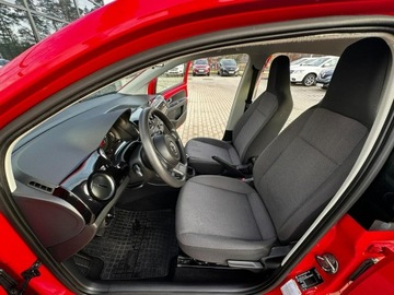 Volkswagen up! Hatchback 5d 1.0 MPI 60KM 2013 Volkswagen Up! 2 kpl.opon! Grzane fotele Klima, zdjęcie 8