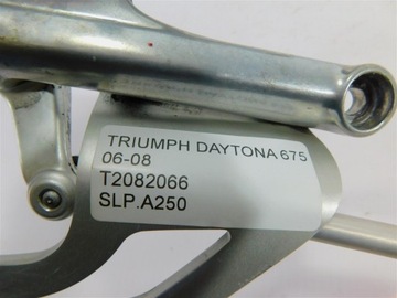 КОМПЛЕКТ ПОДНОЖКИ ПЕРЕДНЕЙ ЛЕВОЙ TRIUMPH DAYTONA 675 06-08 T2082066