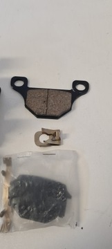 ПЕРЕДНИЙ ТОРМОЗНОЙ СУППОРТ В КОМПЛЕКТЕ SUZUKI GN 125
