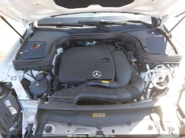 Mercedes GLC C254/X254 2022 Mercedes-Benz GLC 2022r, 4Matic, 2.0L 2.0 Benzyna 255KM, zdjęcie 12