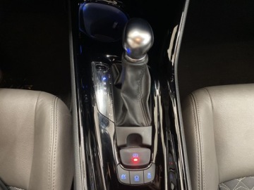 Toyota C-HR I Crossover Facelifting 2.0 Hybrid Dynamic Force 184KM 2022 Toyota C-HR 2.0 Hybrid Executive Toyota C-HR 2.0 E, zdjęcie 17