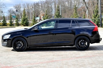 Volvo V60 I Kombi Facelifting 2.0 D2 DRIVE-E 120KM 2018 Volvo V60 2.0 D2 120KM Navi Led Climatronic Pdc, zdjęcie 4