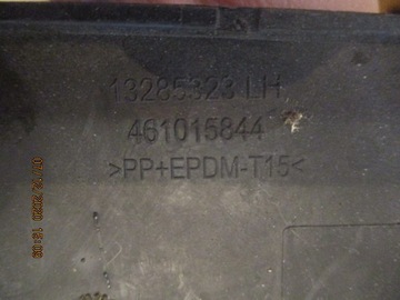 ZÁSLEPKA LEVÝ KRYT EU OPEL MERIVA B 13285323