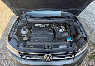Volkswagen Tiguan II SUV 2.0 TDI 150KM 2017 Volkswagen Tiguan 2.0 TDI 4x4 4motion keylessgo el. klapa SOUND temp ACC L, zdjęcie 37