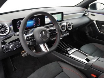 Mercedes CLA C118/X118 Shooting Brake Facelifting 1.3 200 163KM 2025 CLA 200 AMG Line Shooting Brake 1.3 (163KM) 2025, zdjęcie 4