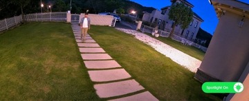 WIFI IP-КАМЕРА Reolink Duo2 8Mpx 4K Угол обзора 180 градусов 2 светодиодные лампы 1800 люмен