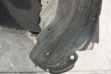 PODBĚH PRAVÝ LEVÝ ZADNÍ TOYOTA PRIUS PLUS +