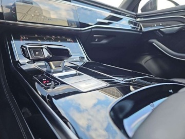 Audi A8 D5 Sedan Facelifting 3.0 55 TFSI 340KM 2023 Audi A8 Long, panoramiczny dach, skretna tylna os, kamery 360, head up, BO, zdjęcie 17