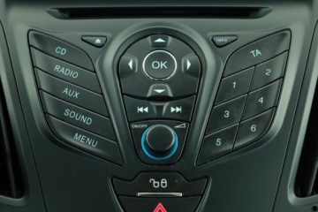 Ford Focus III Hatchback 5d 1.6 Duratorq TDCi DPF 95KM 2013 Ford Focus 1.6 TDCi, Salon Polska, Klima, zdjęcie 9