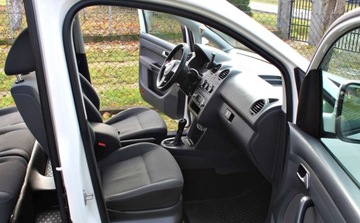 Volkswagen Caddy III Kombi Facelifting 1.6 TDI 102KM 2013 Volkswagen Caddy 1.6d Klimatyzacja Alufelgi Hak Gwarancja 1 rok w cenie, zdjęcie 12