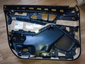 Боковая обивка правая передняя W117 CLA Mercedes