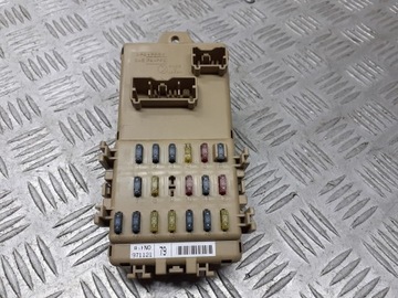 SKŘÍŇKA POJISTEK SUBARU FORESTER