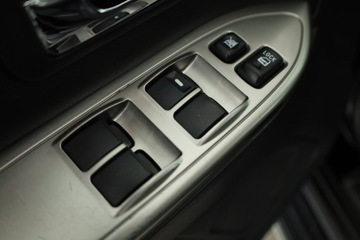 Mitsubishi Pajero IV SUV 5d 3.2 DOHC 200KM 2015 Mitsubishi Pajero 3.2 DI-D, Salon Polska, 197 KM, zdjęcie 15