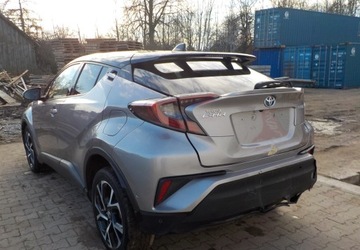 Toyota C-HR I Crossover 1.8 Hybrid 122KM 2018 Toyota C-HR Okazja 1.8 Hybryda 122KM, zdjęcie 13