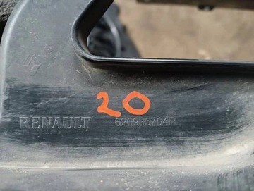 M20 RENAULT CAPTUR VÝZTUHA NÁRAZNÍKU PŘEDNÍ MŘÍŽKY 620935704R