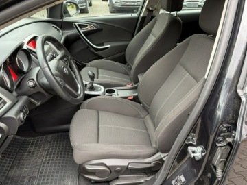 Opel Astra J Hatchback 5d 1.4 Turbo ECOTEC 120KM 2011 Opel Astra 1.4 turbo 120 KM Sportowe fotele Alu 18, zdjęcie 7