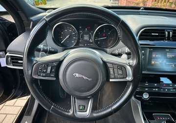 Jaguar XE Sedan 2.0 i4 180KM 2018 Jaguar XE 2,0 D 180 KM Automat GWARANCJA Zamiana Zarejestrowany 2.0 Diesel, zdjęcie 7
