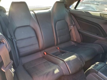 Mercedes Klasa E W213 2016 Mercedes-Benz Klasa E 2016 MERCEDES-BENZ E 400 3.0 Benzyna 329KM, zdjęcie 9