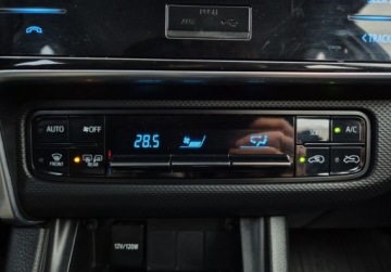 Toyota Auris II Hatchback 5d Facelifting 1.33 Dual VVT-i 99KM 2016 Toyota Auris SalonPL 1.33 99KM Active Klima Alu15 Bezwypadkowy Bluetooth L, zdjęcie 21