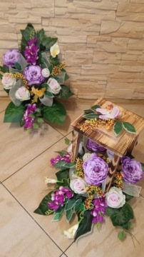 Фонарные цветы для букетной композиции на могилу