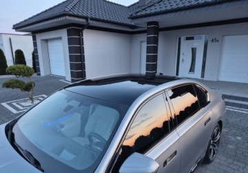 BMW Seria 7 G70 2023 BMW Seria 7 740i benzyna - 399 KM 3.0 Benzyna 326KM, zdjęcie 1