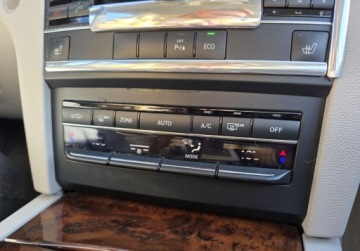 Mercedes Klasa E W212 Coupe 200 CGI BlueEFFICIENCY 184KM 2011 Mercedes-Benz Klasa E Wzorowy E 200 Coupe - 121Tkm - Bezwypadkowy 1.8, zdjęcie 18